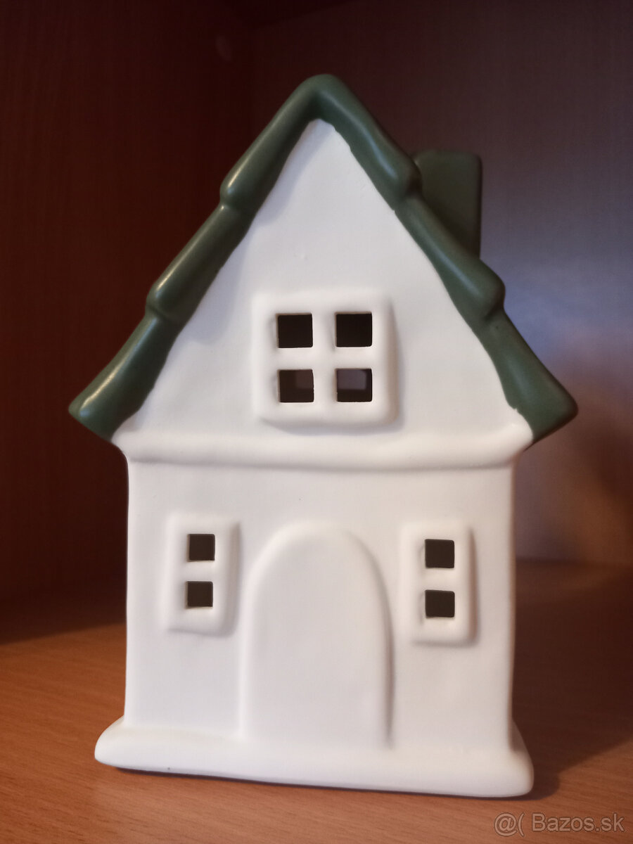 Keramický Led domček 16,5x12x8 cm - 17