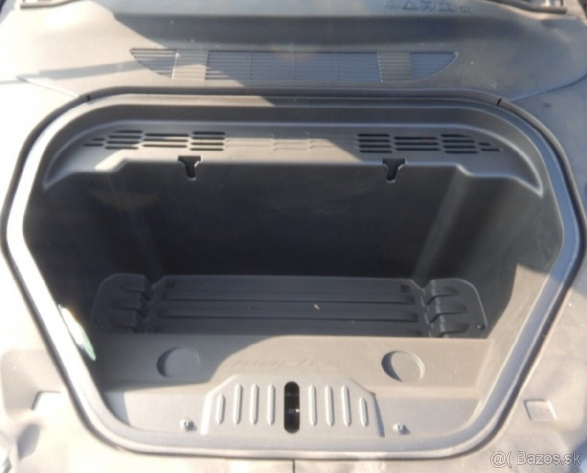 FORD MUSTANG MACH-E 76kWh 2023 odpočet DPH - 17