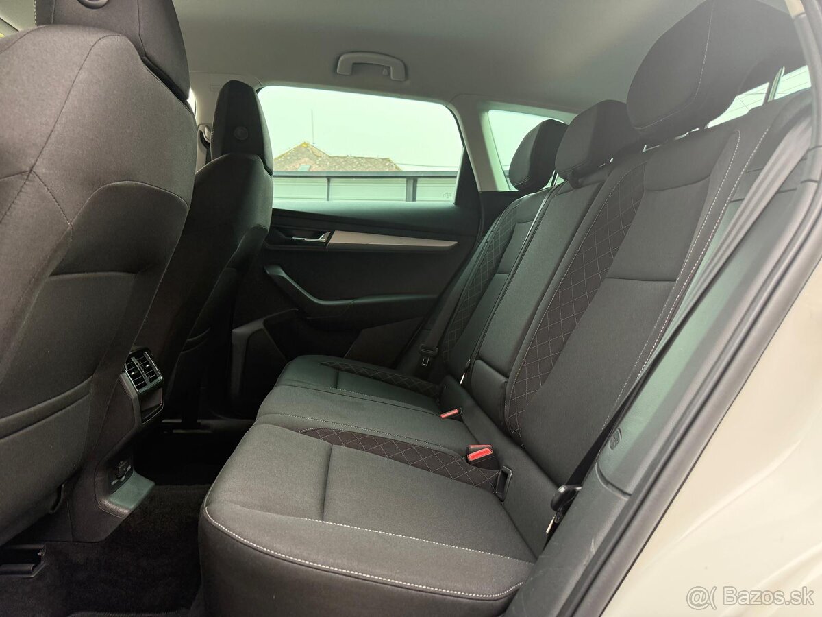 Škoda Karoq 1.6 TDI Ambition DSG - 17