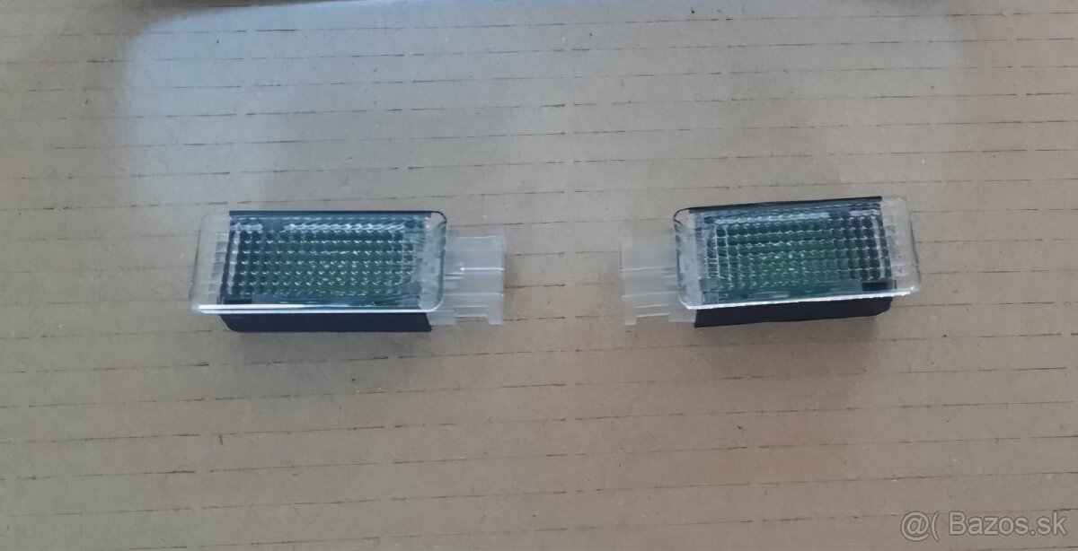 čelné sklo Passat B8, lišty, senzor - 17