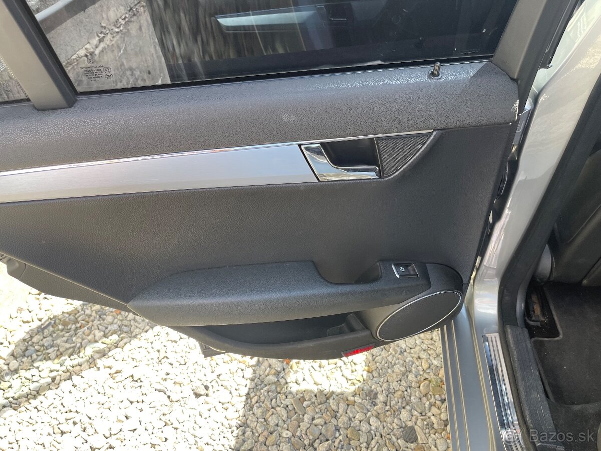 Mercedes w204 c class om642 350cdi automat - 17