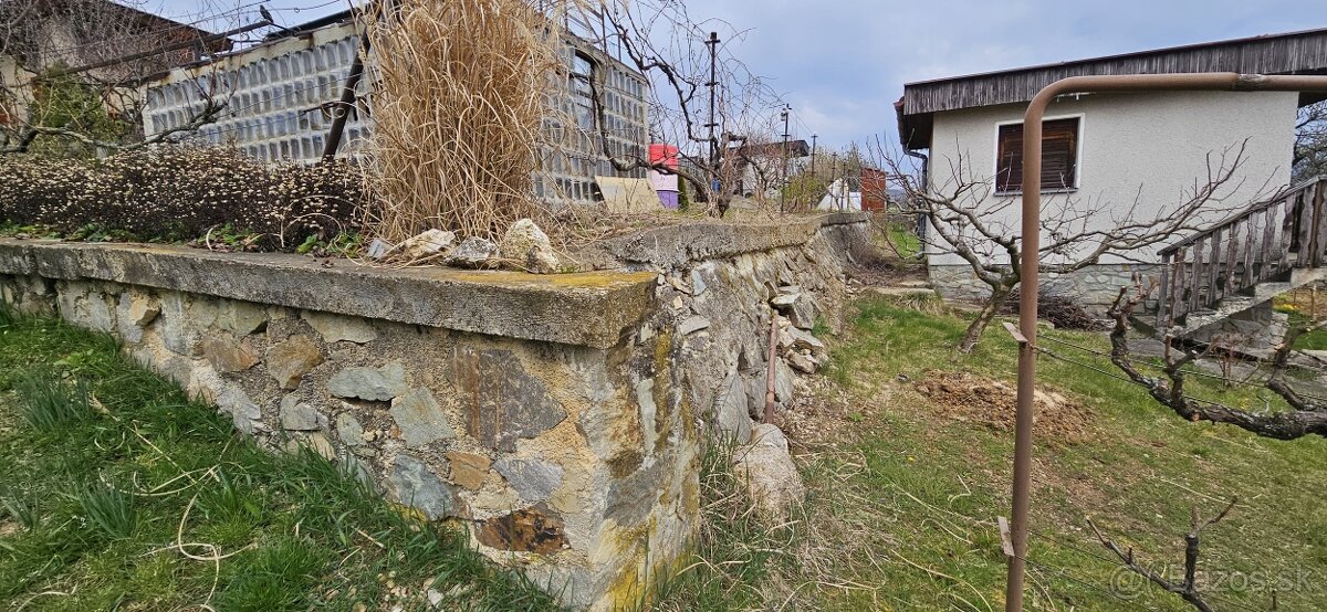 Záhradka s chatkou - 17