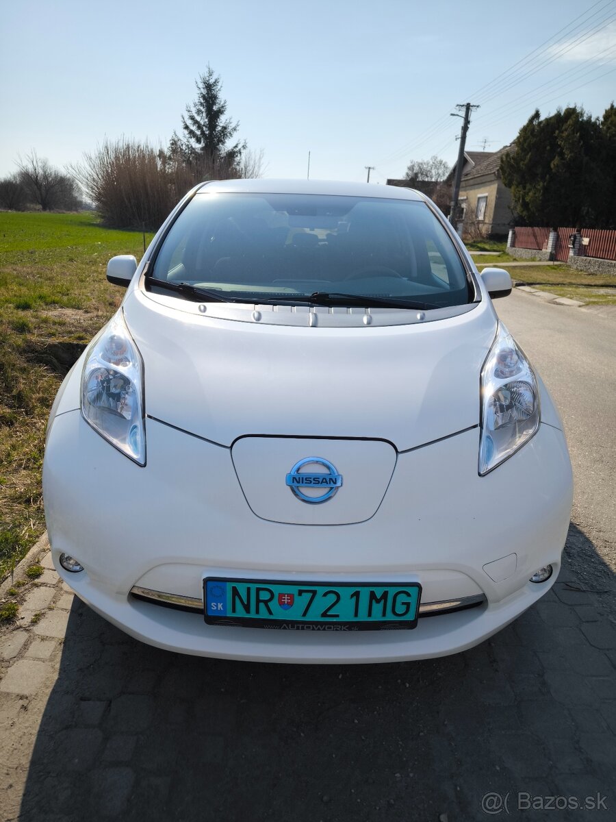predám Nissan Leaf 30KWH 2017 + tep. čerpadlo - 17