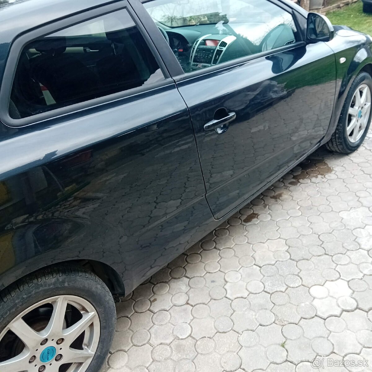 Predám Kia CEED 1.4 Benzin - 17