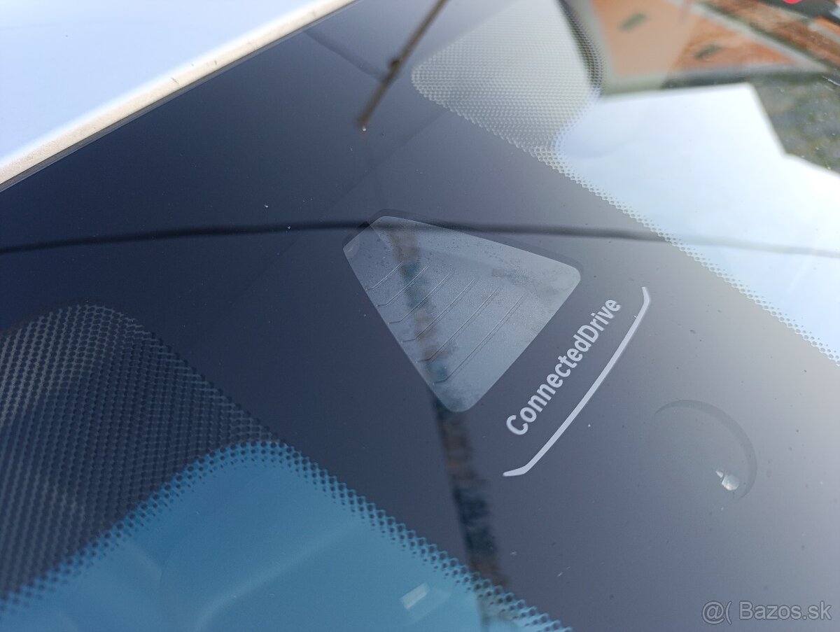 BMW 530 XDRIVE Rad 5 combi, 190kW Doťah dverí, Koža - 17