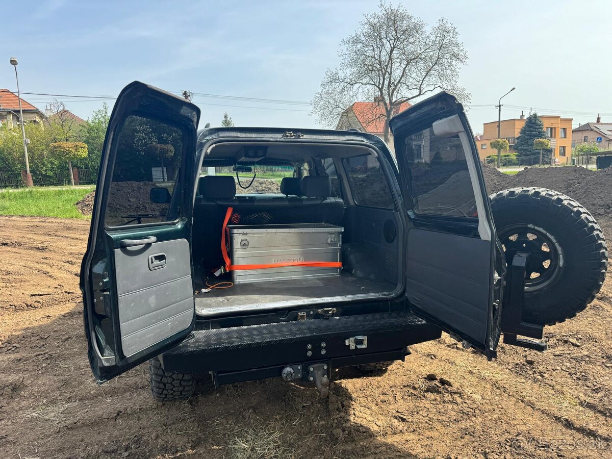 Toyota Land Cruiser 80 - 17