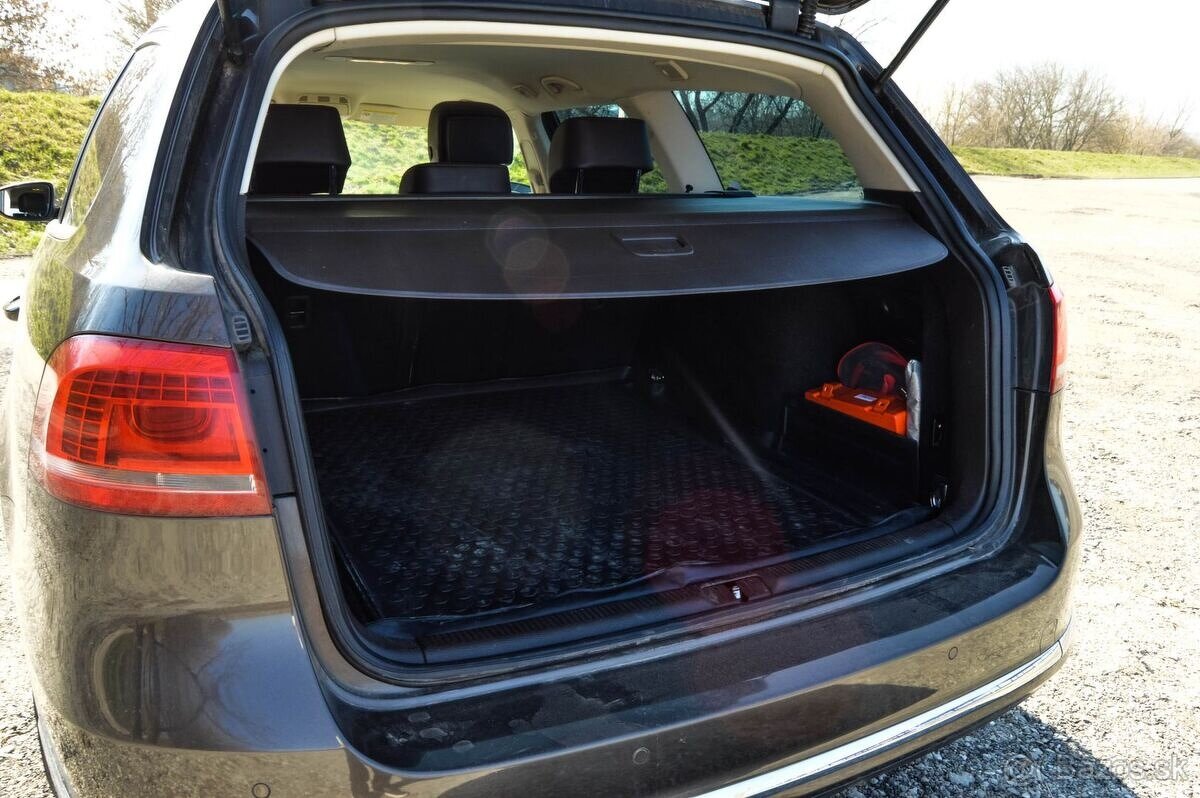 Volkswagen Passat Variant 2.0 TDI BMT Highline DSG - 17