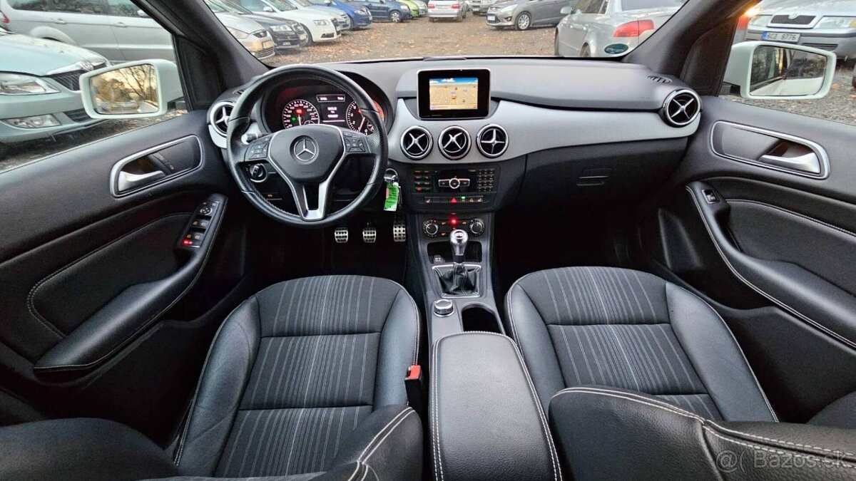 Mercedes Benz B 180, 2012, 99 tkm, xenony, navi, serviska - 17