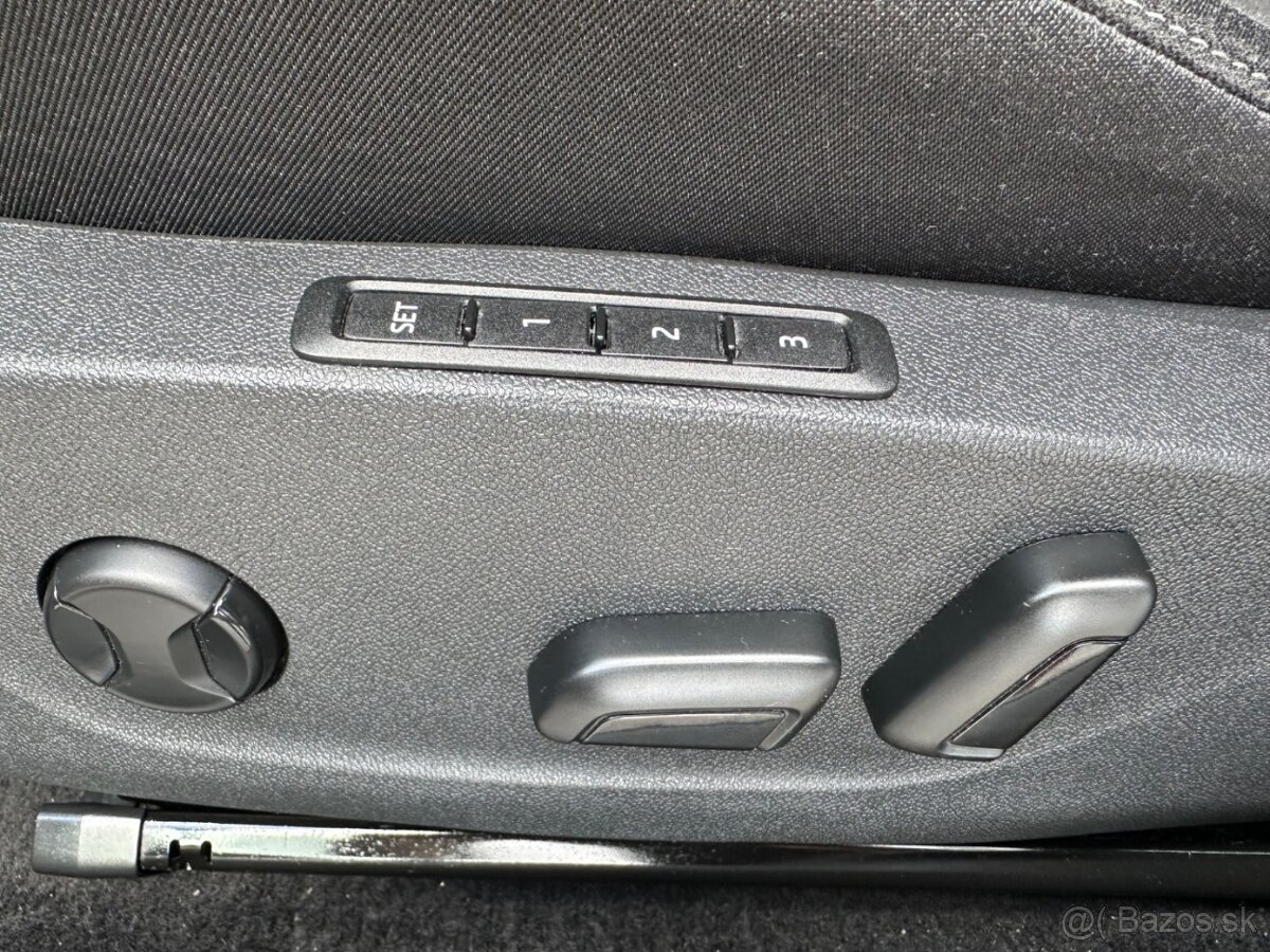 Škoda Octavia Combi 2.0 TDI DSG Style Plus, Matrix, SR - 17