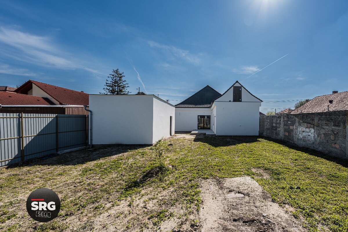 SRG | Nový 4-izbový dom s terasou a garážou | Kolárovo - 17