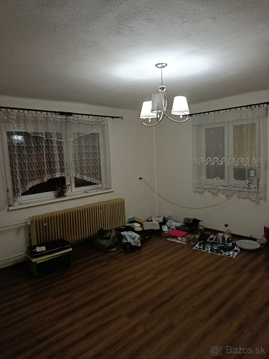 Predáme pekný slnečný Rodinný dom v časti Nadabula - 17