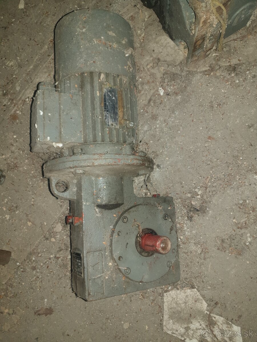Elektromotory s prevodmi - 17