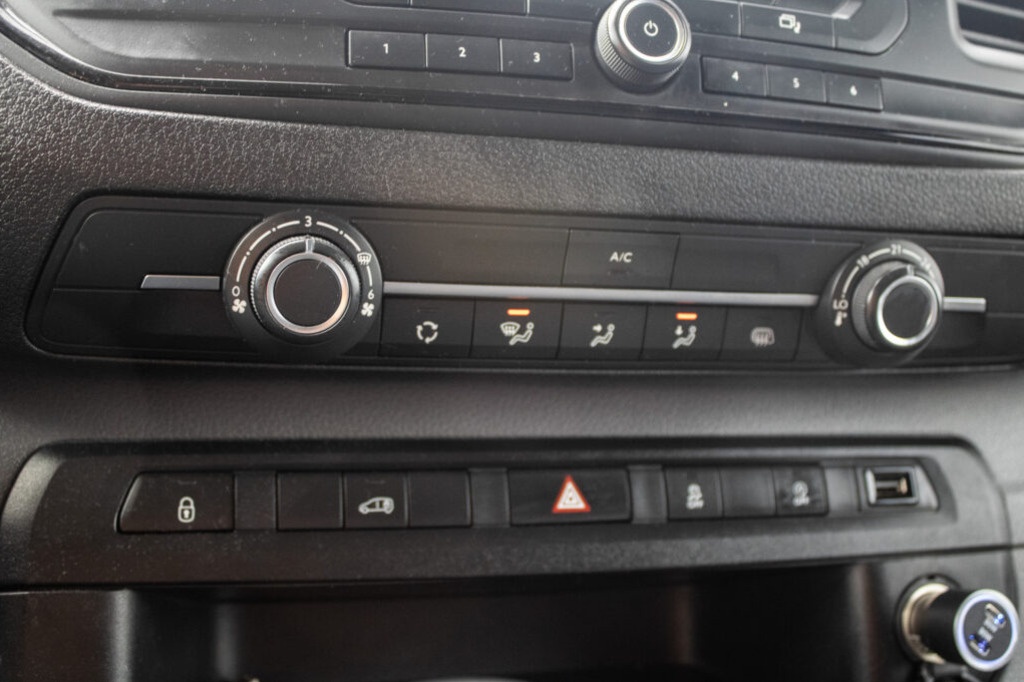 Toyota Proace 110kW (2019) - 17