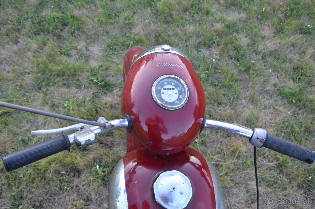 jawa 250 353 otvorene sanie s platným TP - 17