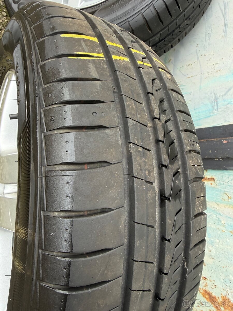 VW original elektrony + pneu R15 195/65 - 17