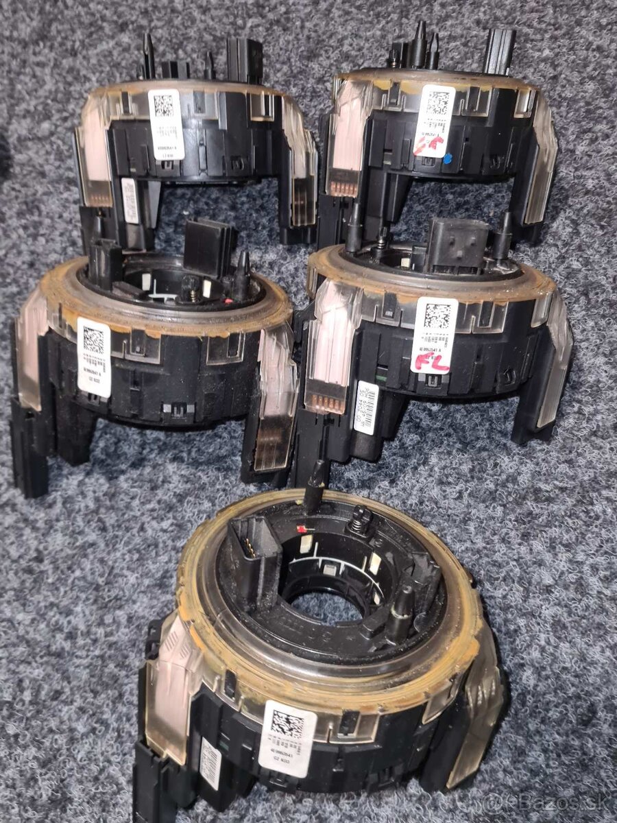 Tlačidlá, kastlík, reproduktory vW Touareg 7l - 17