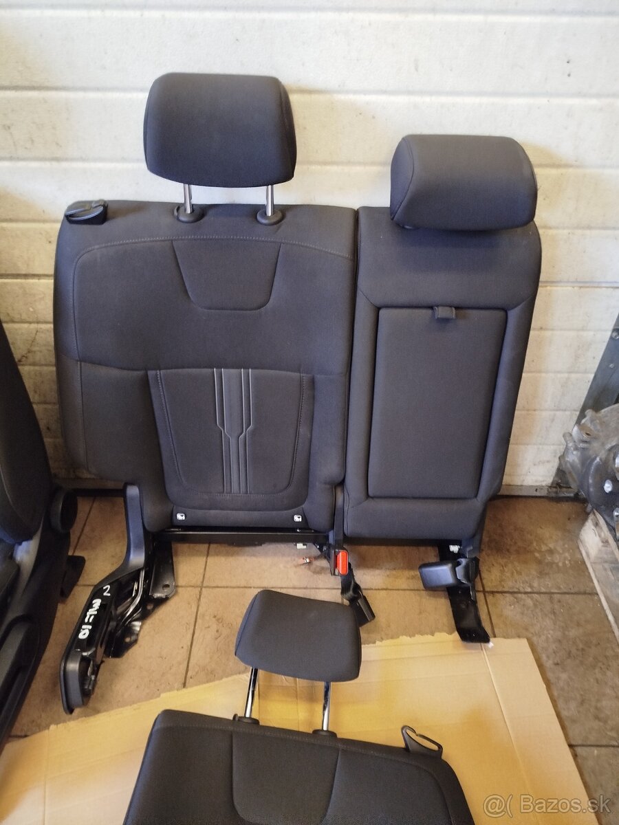 Zadný nárazník tucson NX4 400€ Kufor tucson NX4 600€ - 17