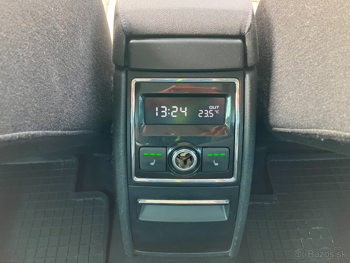 Škoda Superb Combi 2.0 TSI 147 kW Elegance DSG - 17