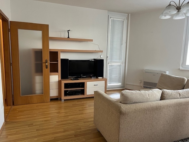 3 izb. byt v Lamači, HEYROVSKÉHO ul. - 17