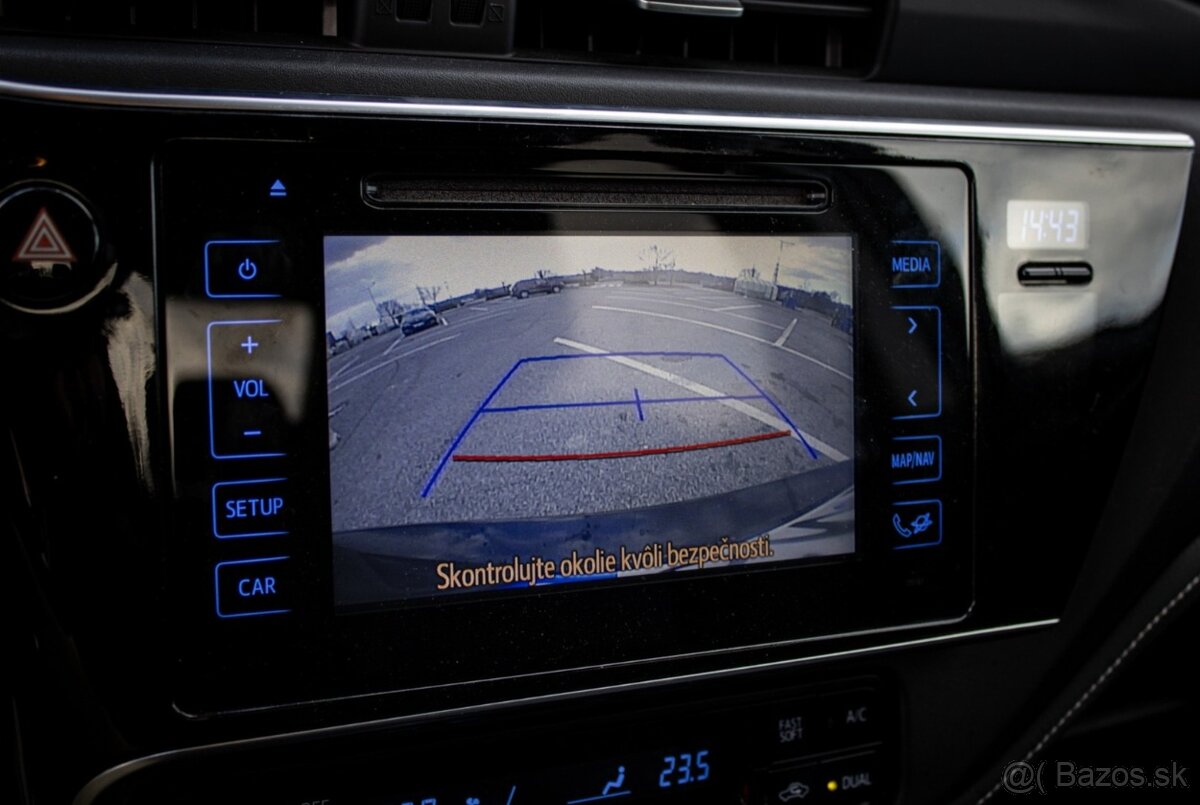 Toyota Corolla sedan 1.6 Ececutive - 17