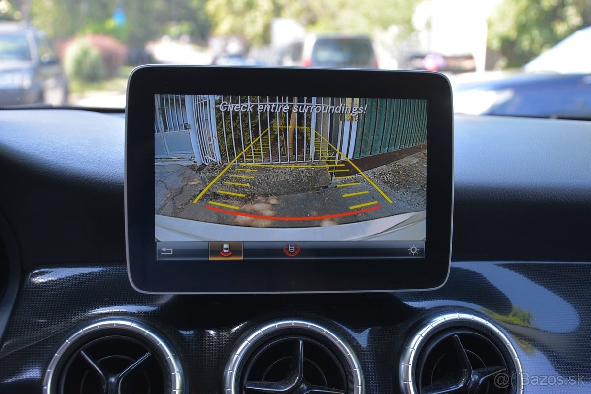 Mercedes CLA 2017 SR. voz, benzín - 17