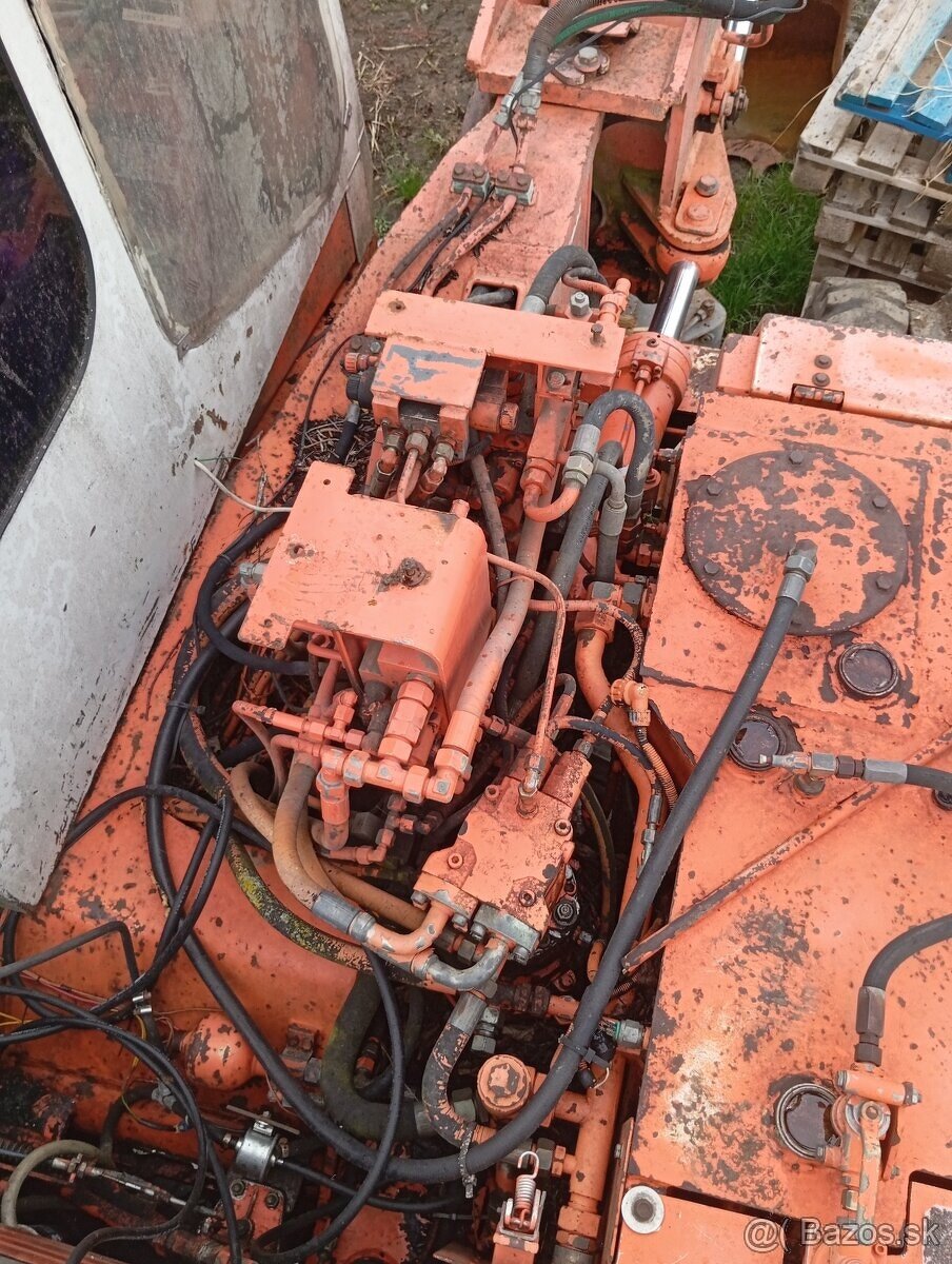 Kolesovy Bager ATLAS TEREX 1104 12T s TP - 17