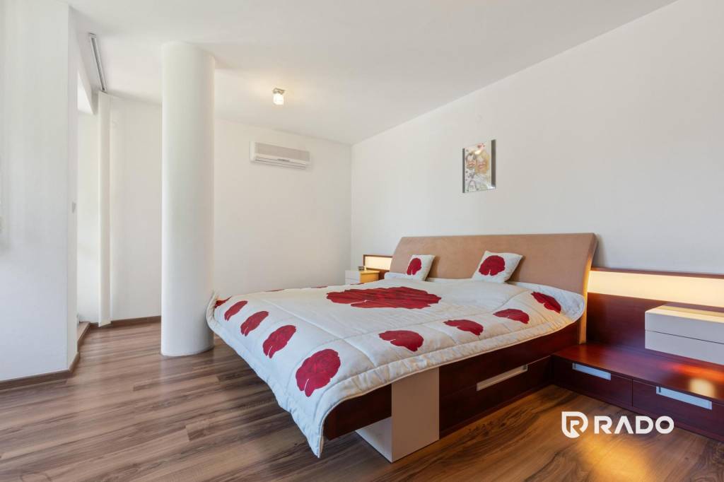 RADO | Staré Mesto | 4i byt 175 m² + 4 balkóny + možnosť 2×  - 17
