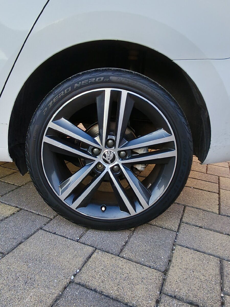 Škoda Rapid 1.2tsi 2014 - 17