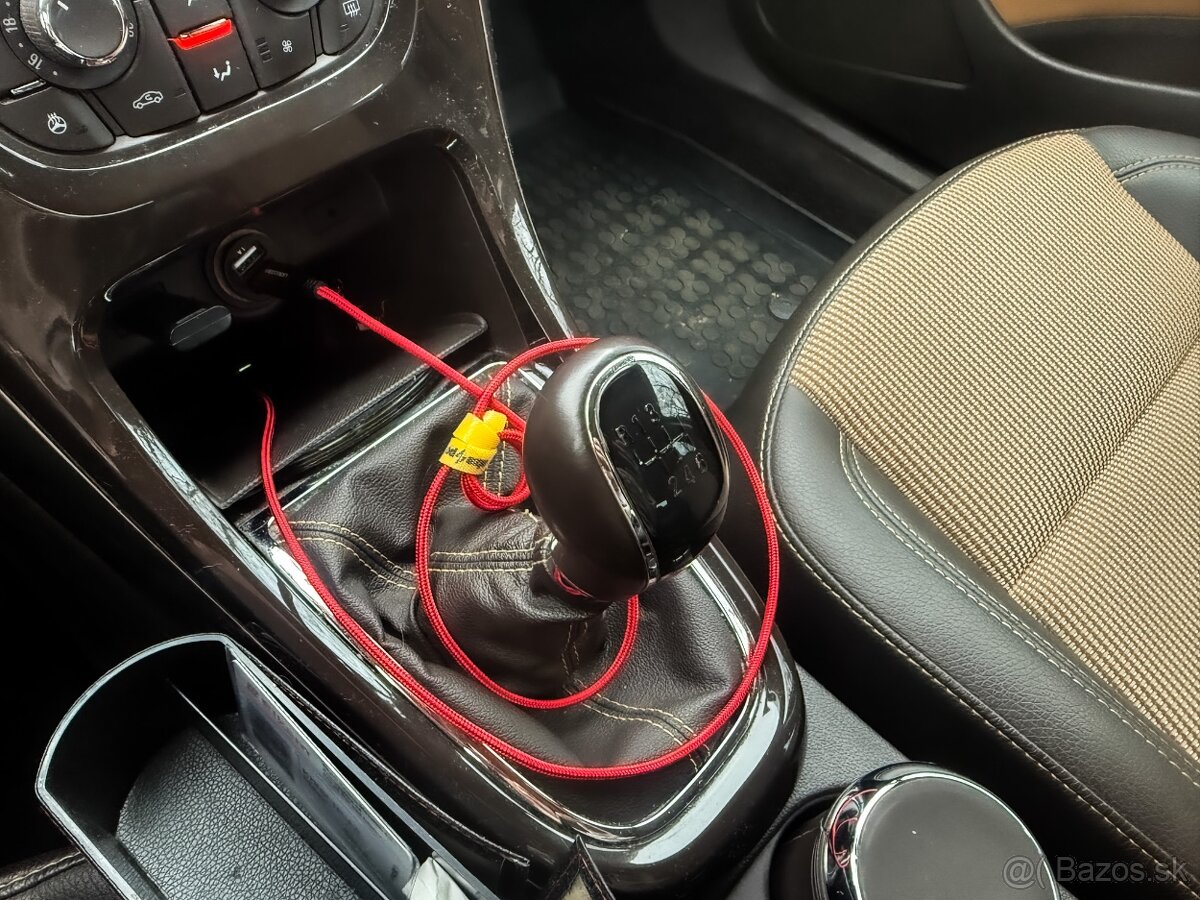 Opel Astra J Cosmo 1.4 LPG - 17