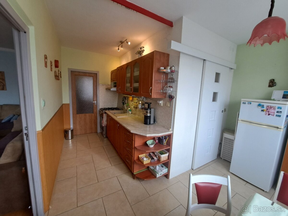 Väčší 3 izbový byt na prenájom, M. Gorkého, Prievidza - 17