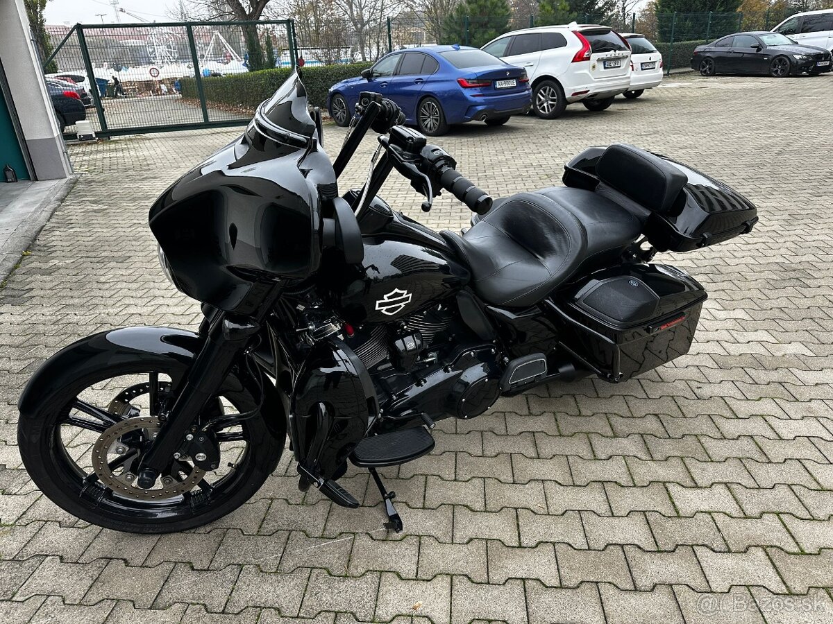 Harley-Davidson Street Glide Special 2018 - 17