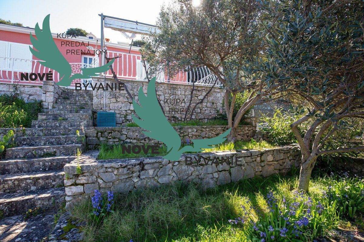 Exkluzívny dom v prvej rade s panoramatickým výhľadom na ost - 17