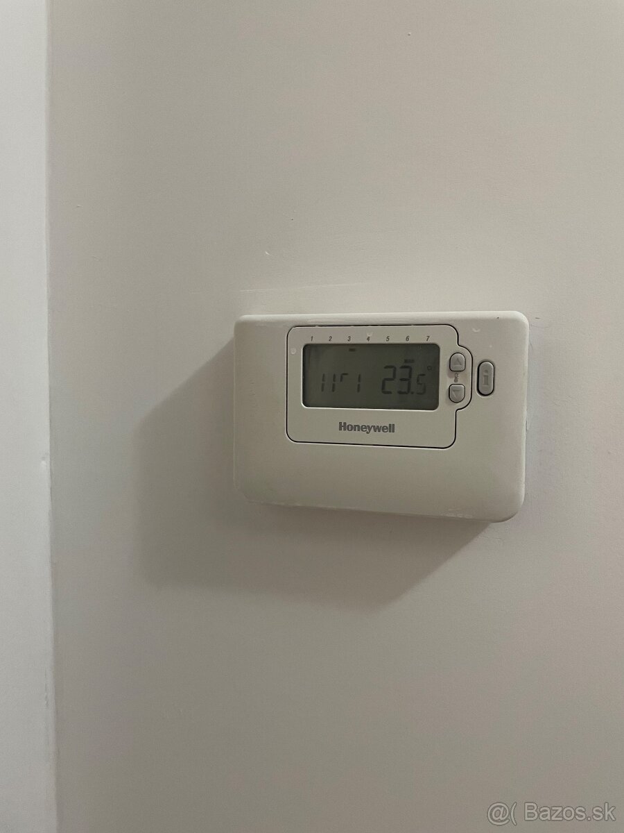 2-3 izb. byt Pavlovičovo námestie Prešov - 17