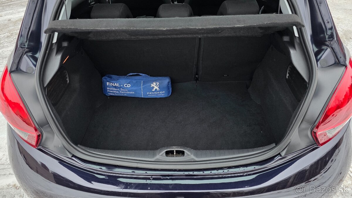 Peugeot 208 1.2 PureTech • 61 kW • 2018 - 17