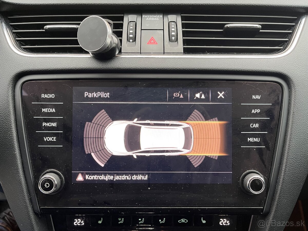 Škoda Octavia Combi 1.6 TDI DSG - TOP stav - 17