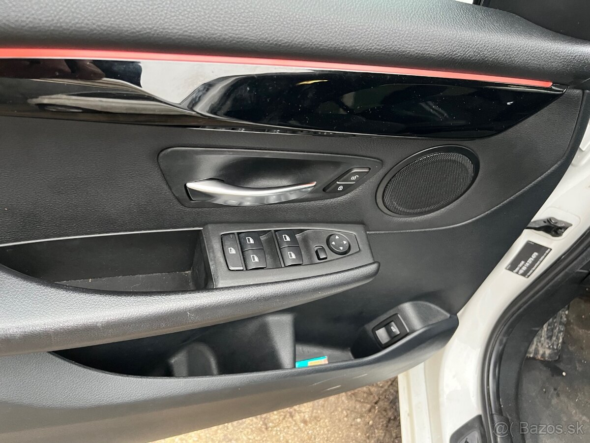 BMW 216i GRAN TOURER 7 miestny - 17