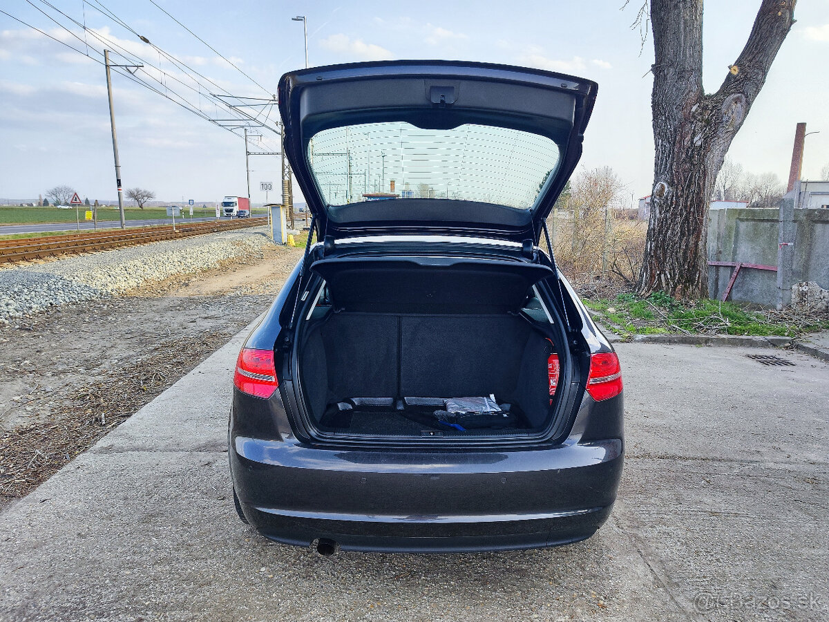 Audi A3 Sportback 1.6 TDI 105k DPF Ambiente - 17