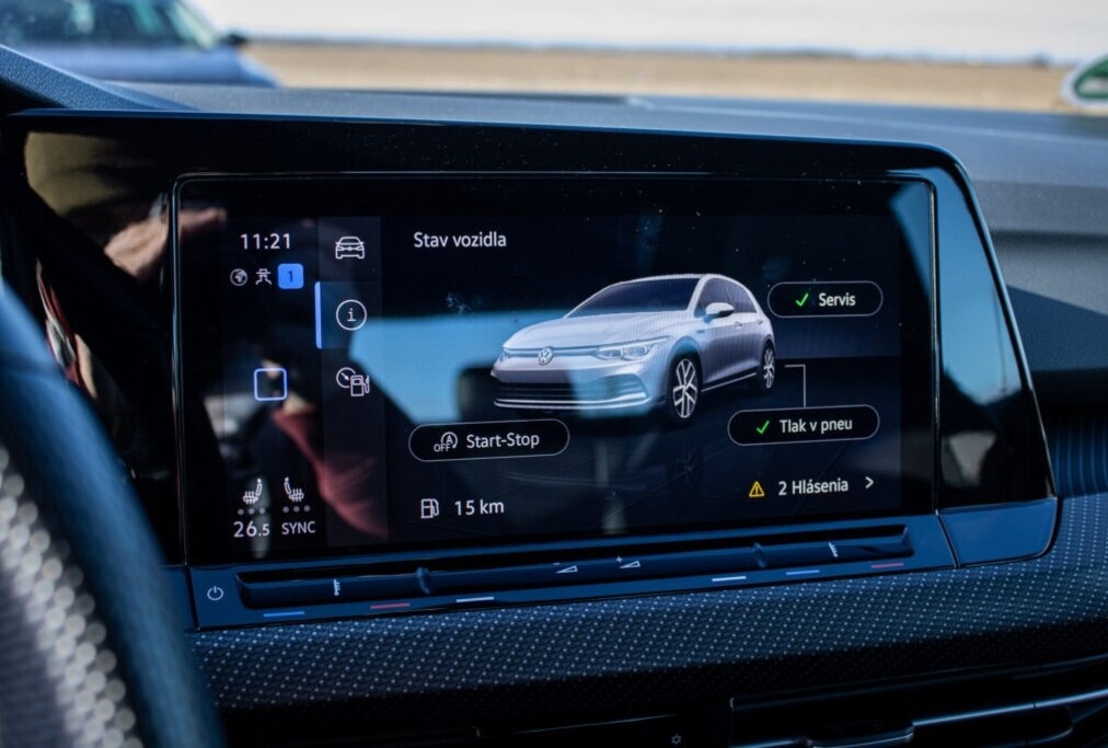 Volkswagen Golf 8 R Hatchback - 17