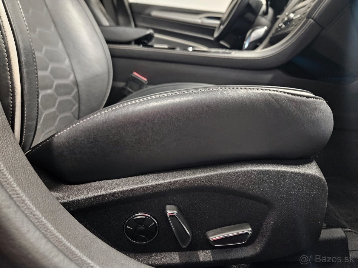 Ford Mondeo Vignale Hybrid - 17