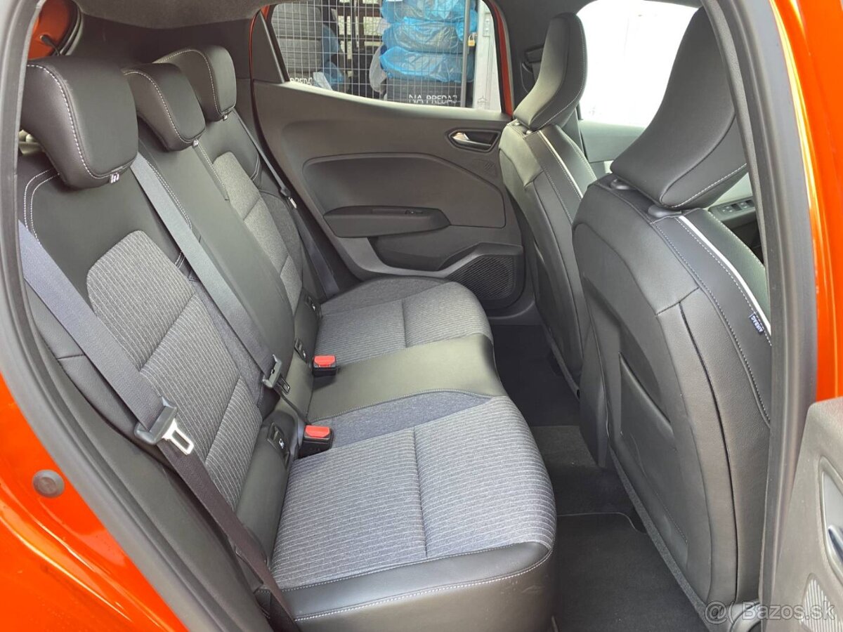 Renault Clio TCe 90 Techno - 17