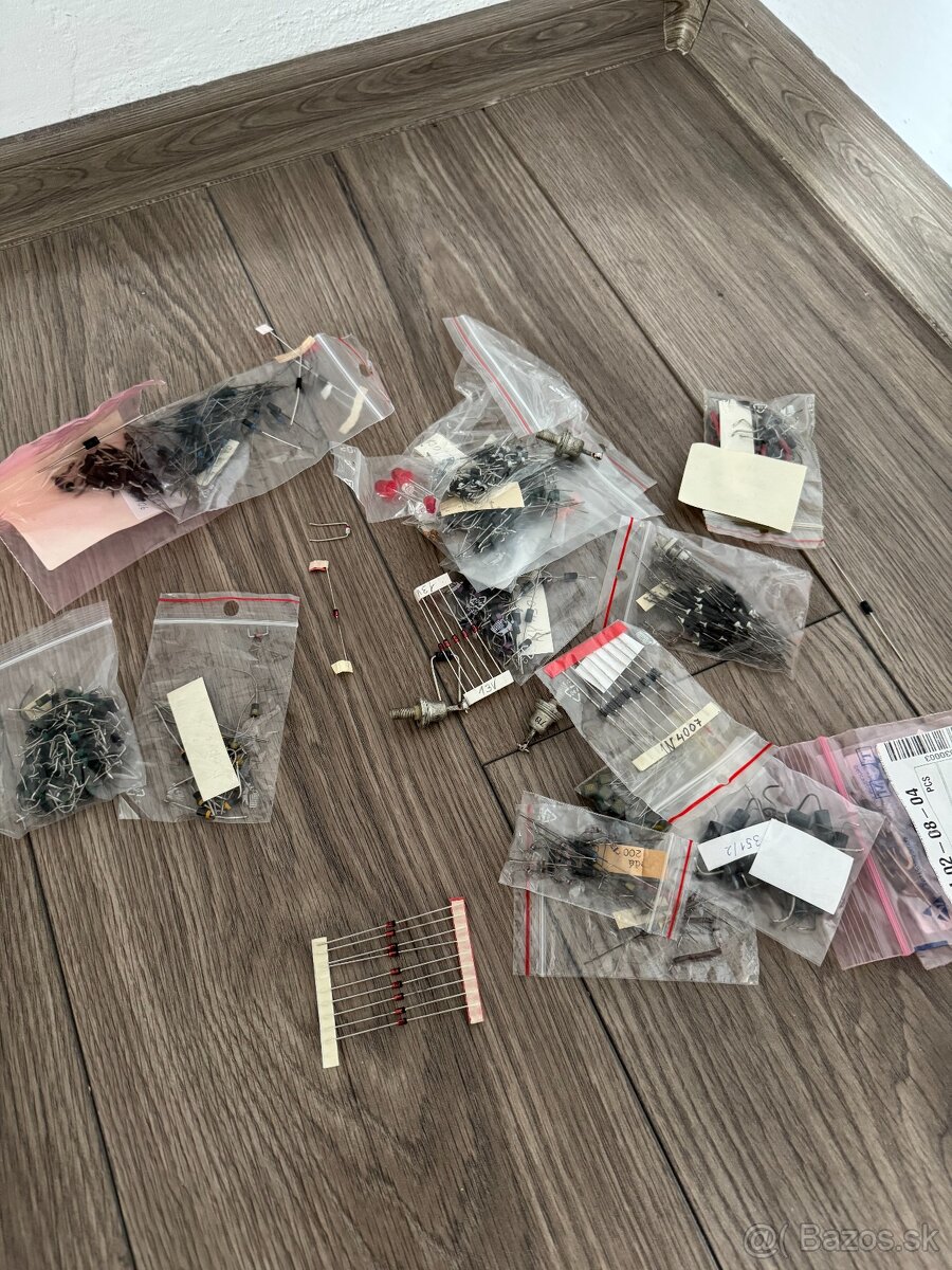 Elektro súčiastky - 17