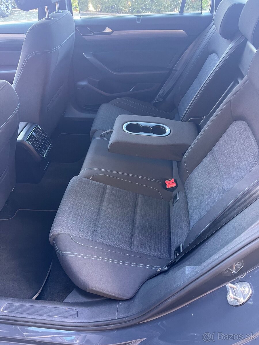 VW Passat Variant B8 GTE 1.4 TSI Plug-in Hybrid - 17