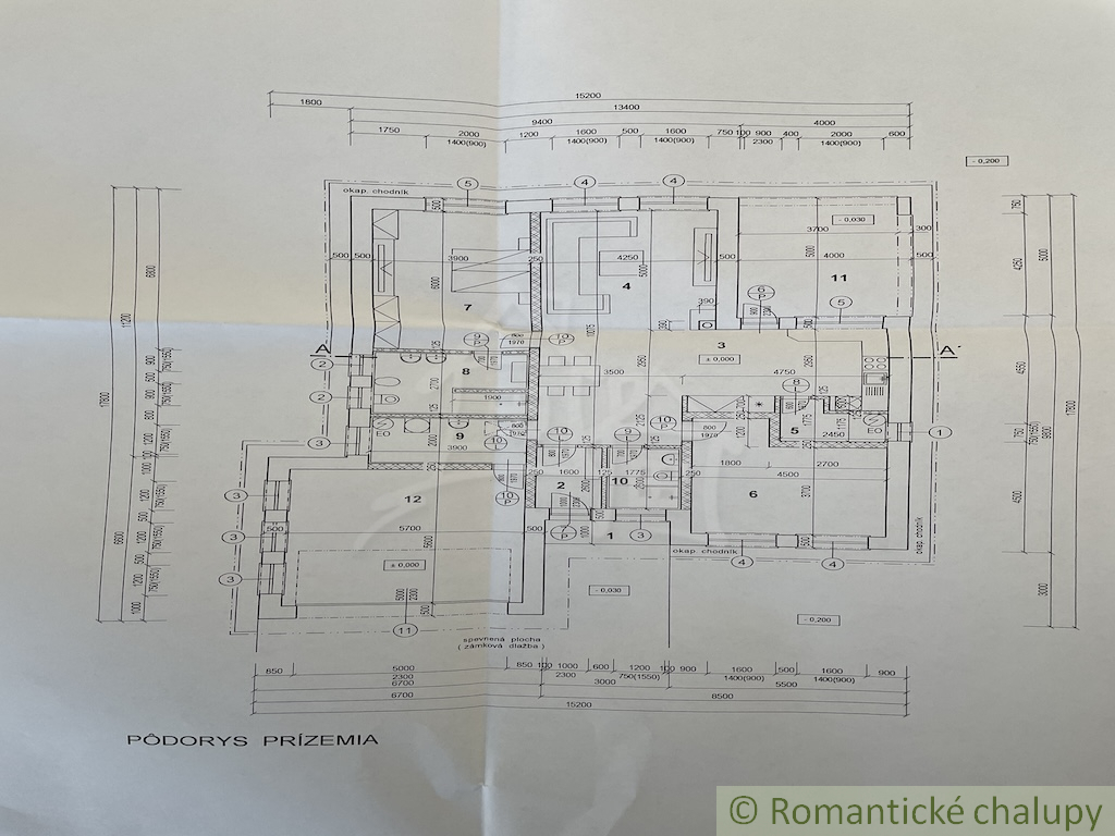 Rozostavaný rodinný dom v tichej lokalite neďaleko Nových - 17
