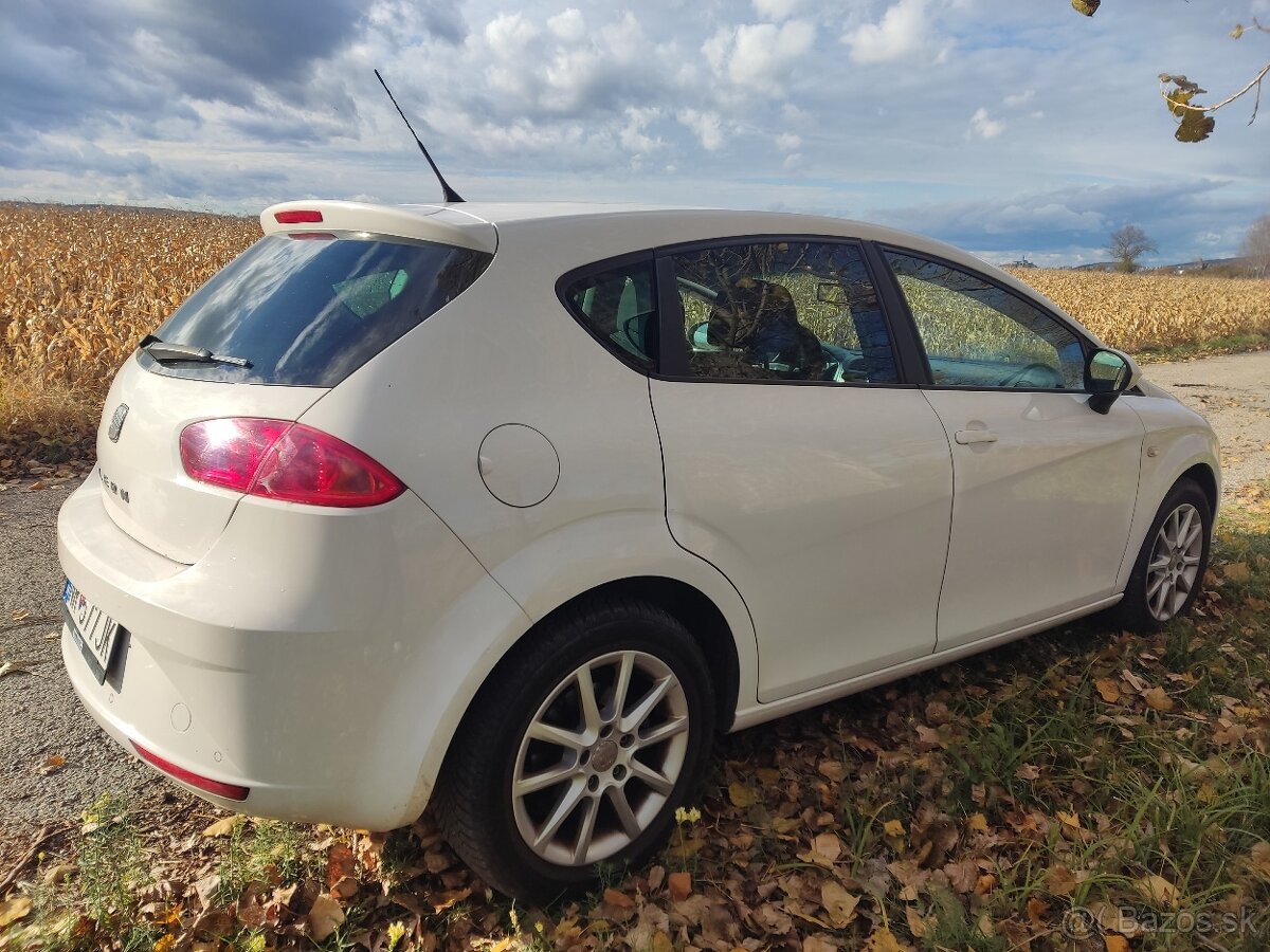 Seat Leon 1.6 TDI rv:2011 - 17