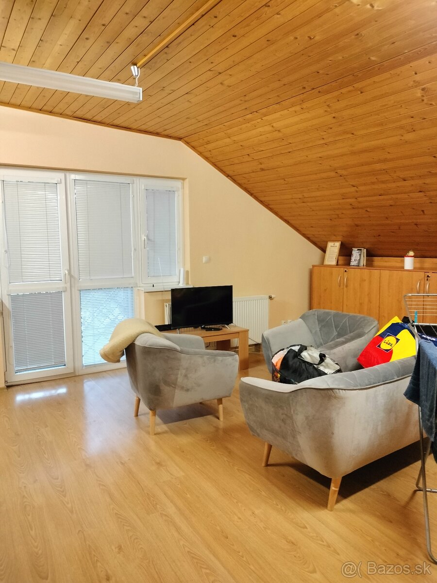 Prenájom administratívnej budovy Košice - 17