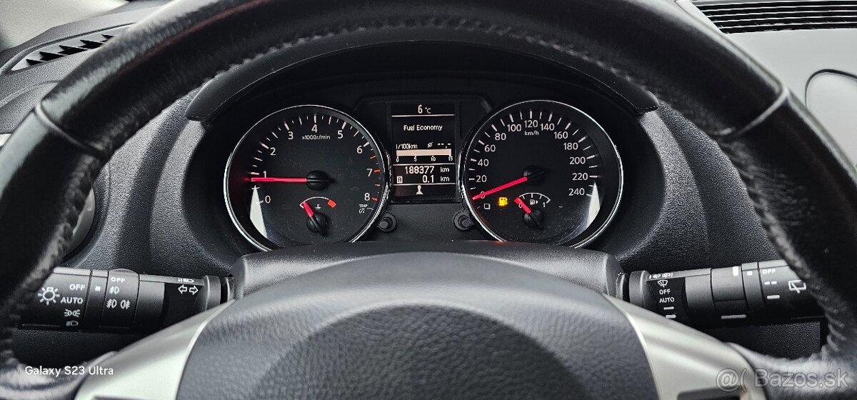 Nissan Qashqai 1.6i Acenta - 17