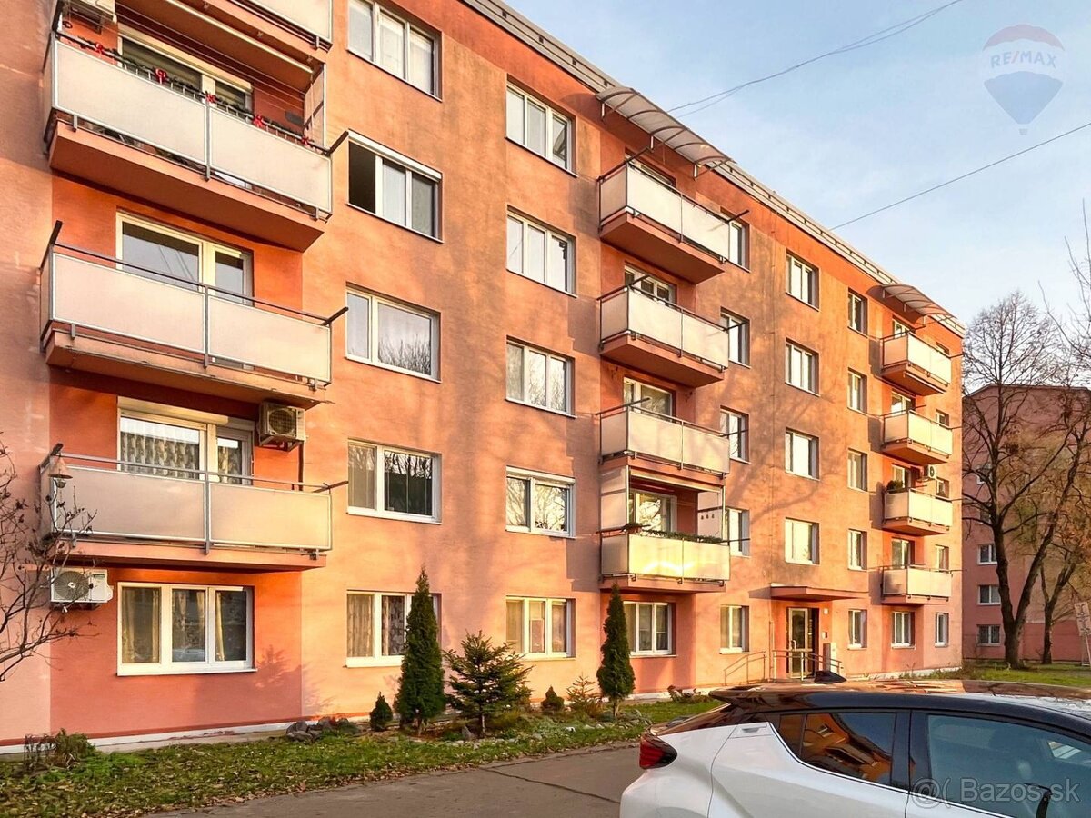 PREDAJ 2- izb. byt s balkónom centrum mesta REZERVOVANÉ - 17