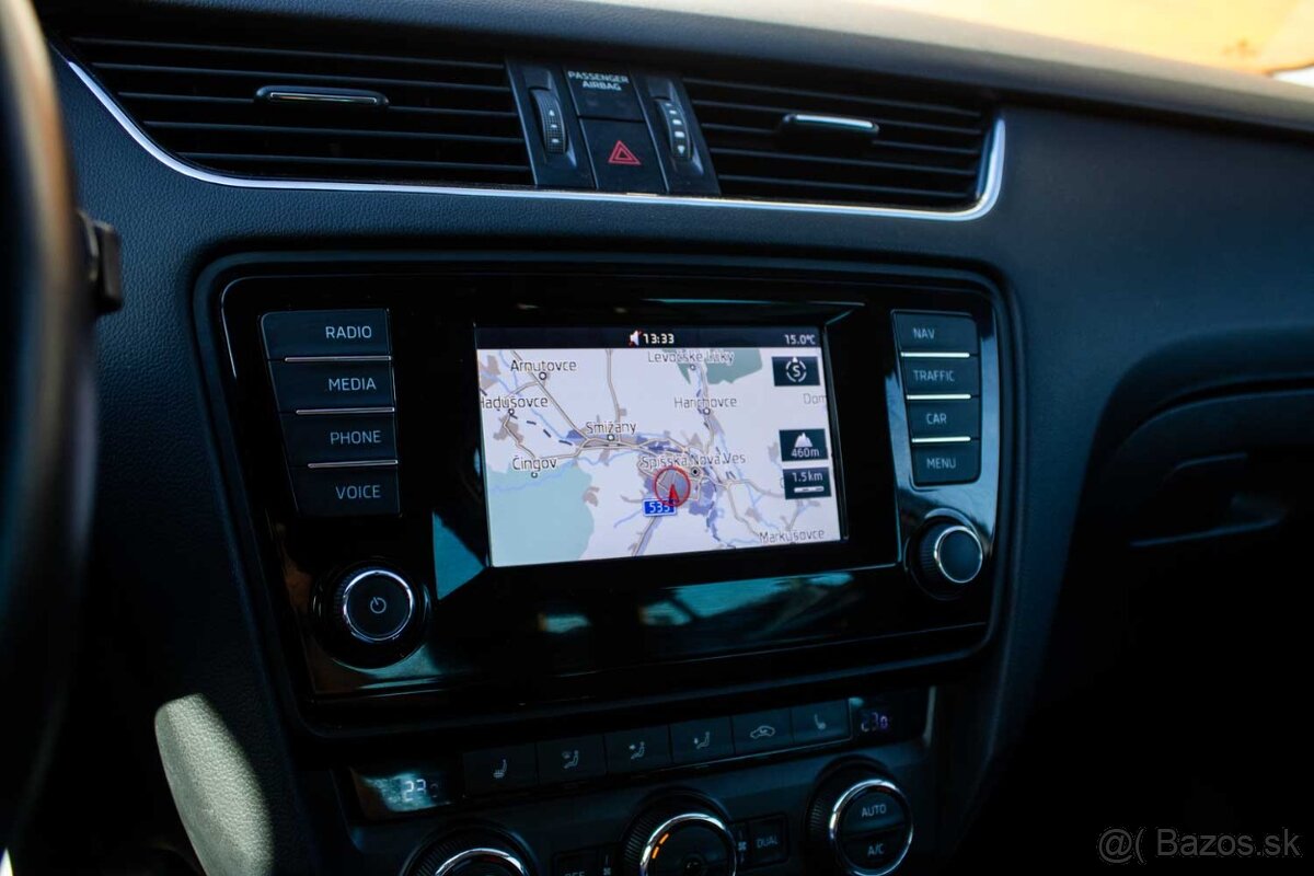 Škoda Octavia Combi 2013 1.8 TSI 132kW DSG - 17