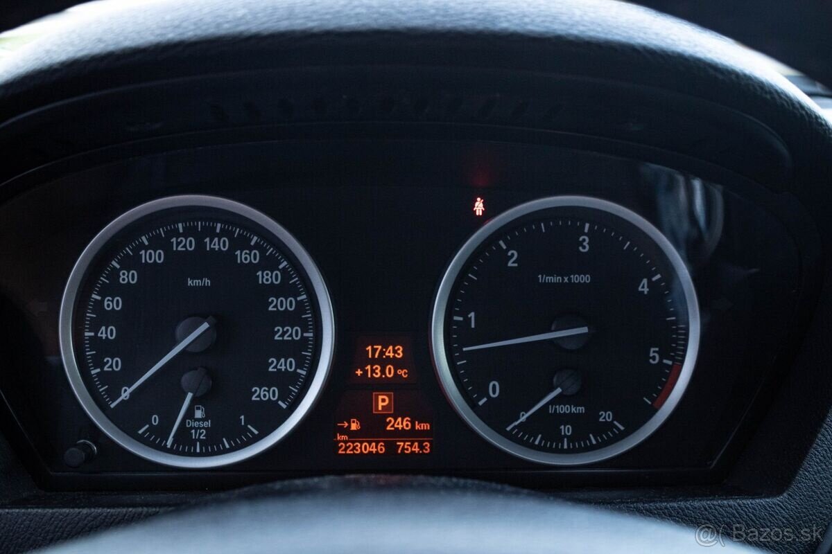 BMW X6 xDrive 30d 245k - 17