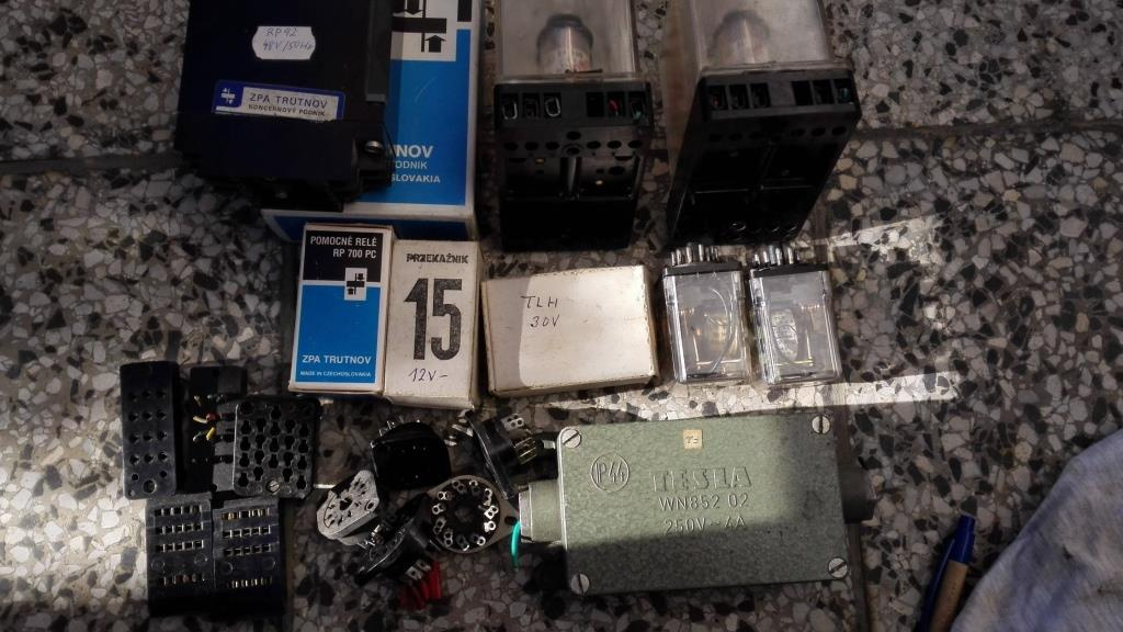 Elektroinštalačný materiál - 17